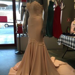 Pia Michi light pink gown
